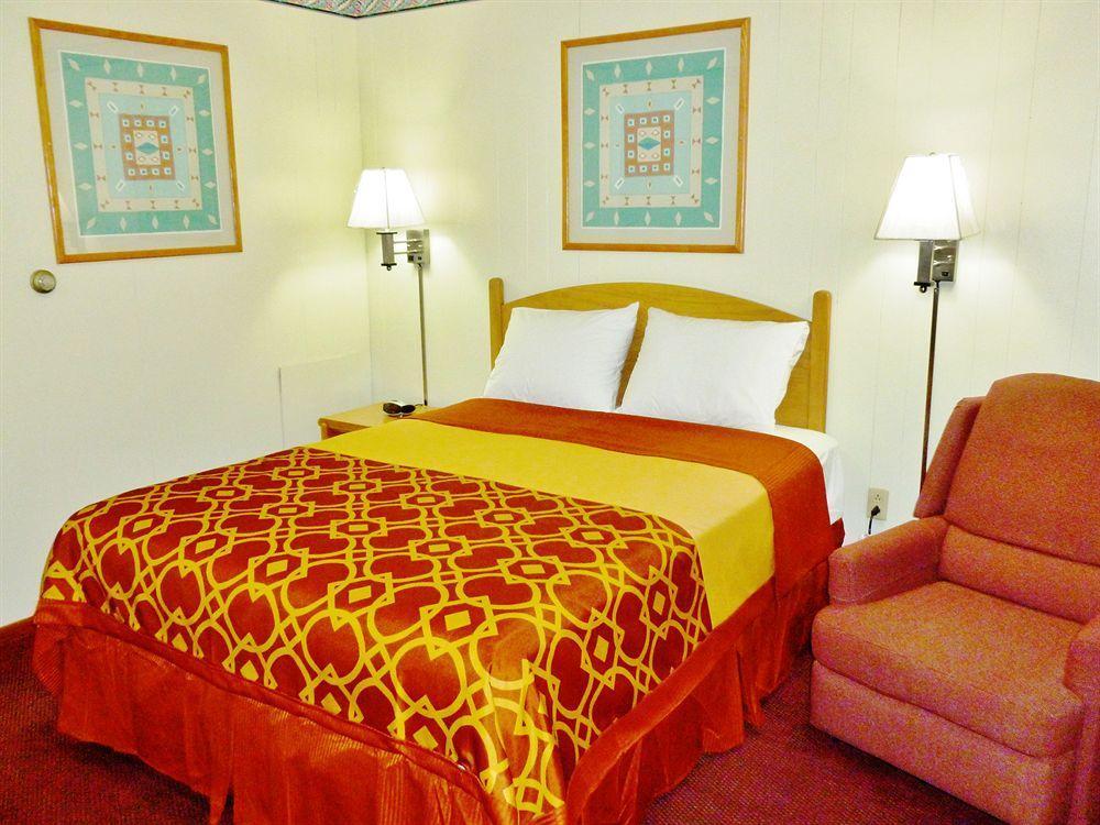 Royal Rest Motel Chariton Екстериор снимка