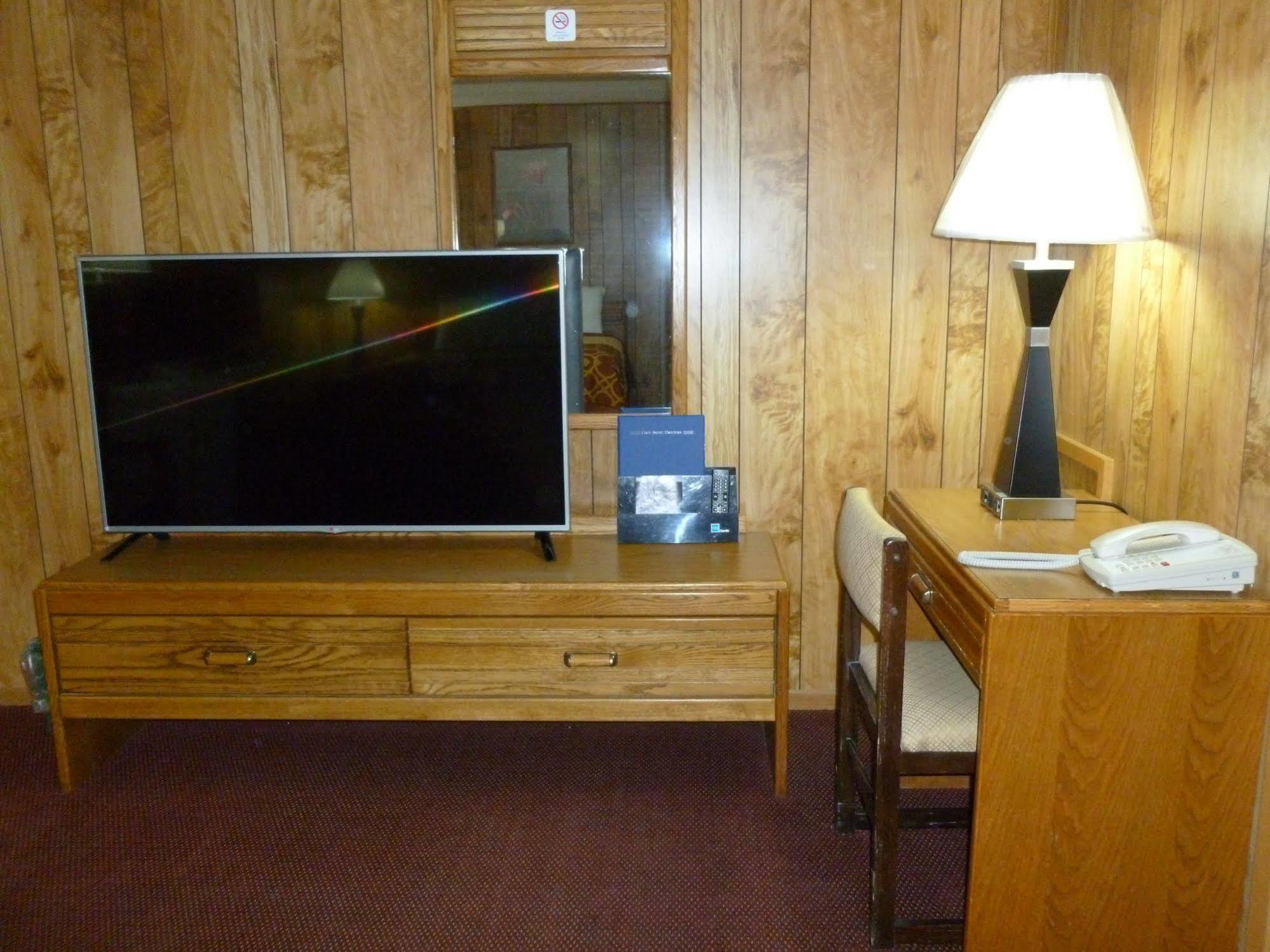 Royal Rest Motel Chariton Екстериор снимка
